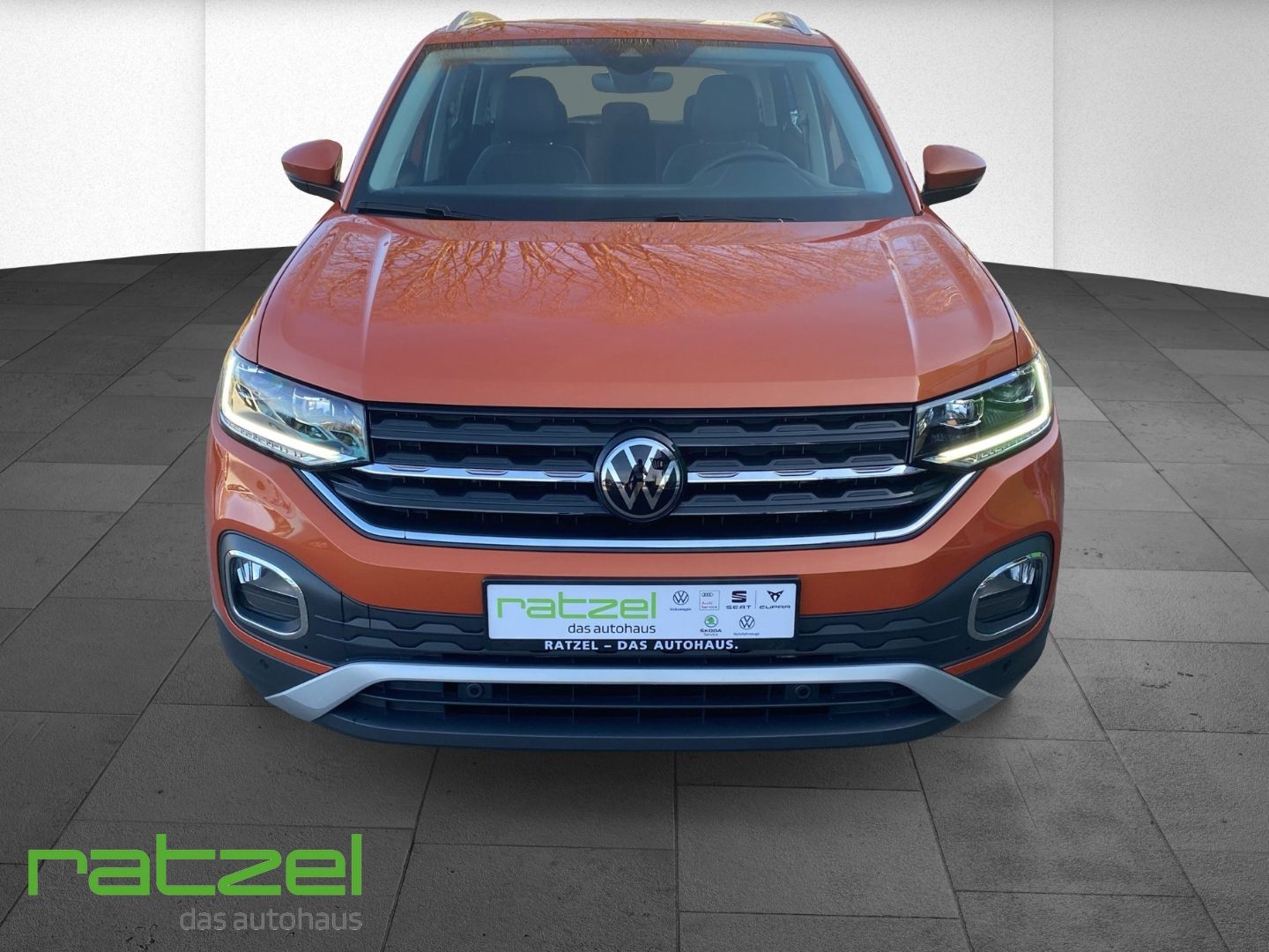 Fahrzeugabbildung Volkswagen T-Cross 1.0 Style TSI AHK-abnehmbar Navi digital
