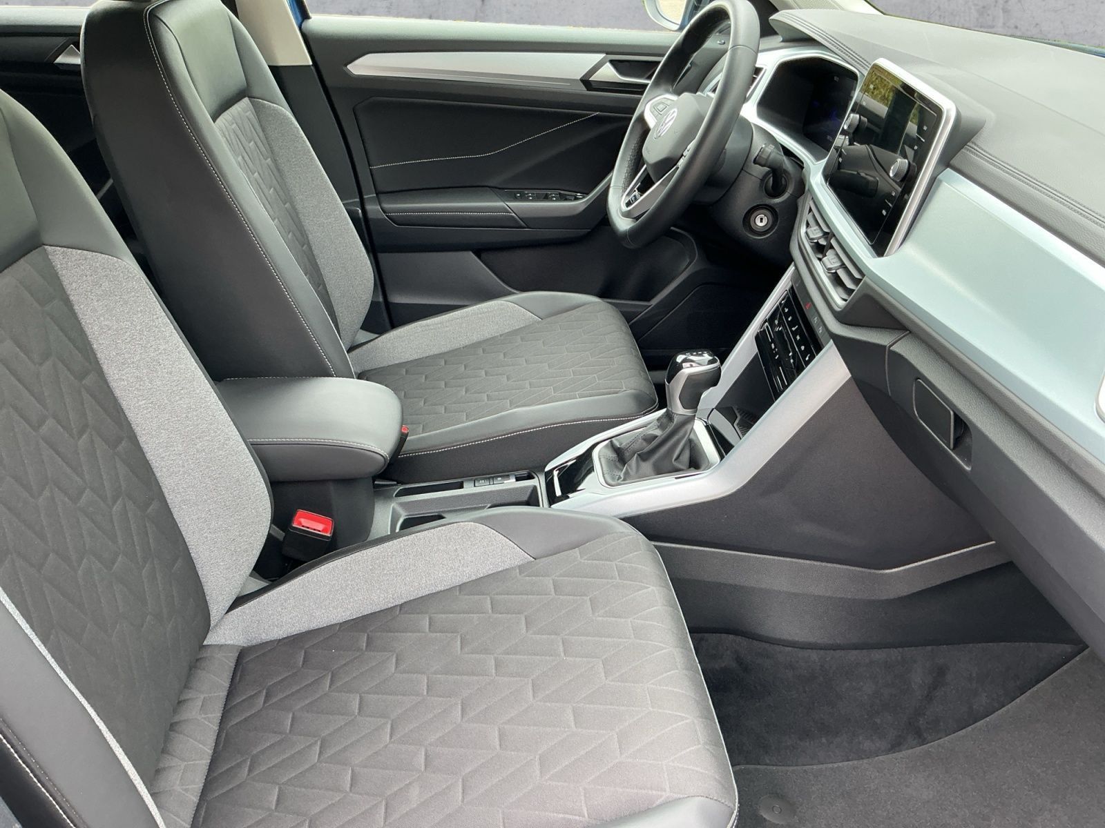 Volkswagen T-Roc - Bild 13