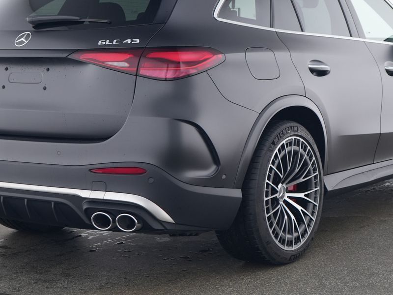 Fahrzeugabbildung Mercedes-Benz GLC 43 AMG Prem DISTR Dynamic+ GUARD360 Burm HAL