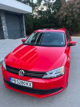 Volkswagen 2.5 SE SPORT - Volkswagen Jetta: Se
