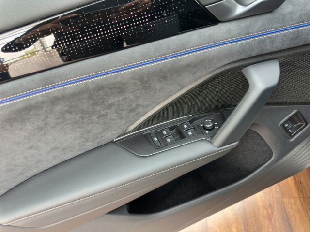 Tayron R-Line 1,5l eHybrid DSG AD AHK Leder Soun