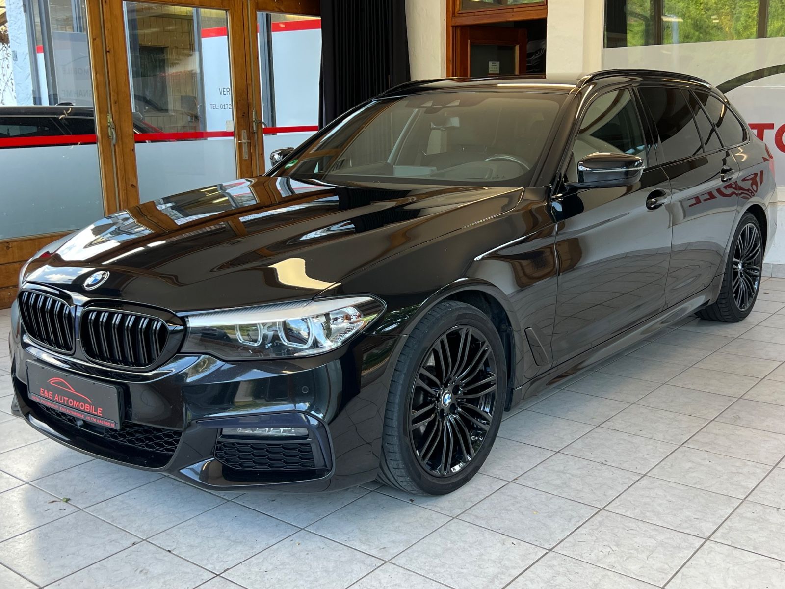 BMW 520 d xDrive Touring M Sport ACC|LED|HUD|AHK|CAM imagem 2