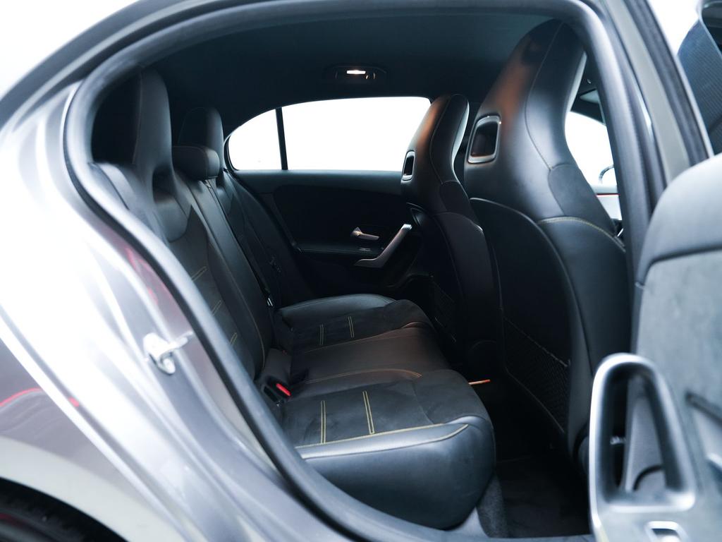 Mercedes-Benz A 45 AMG