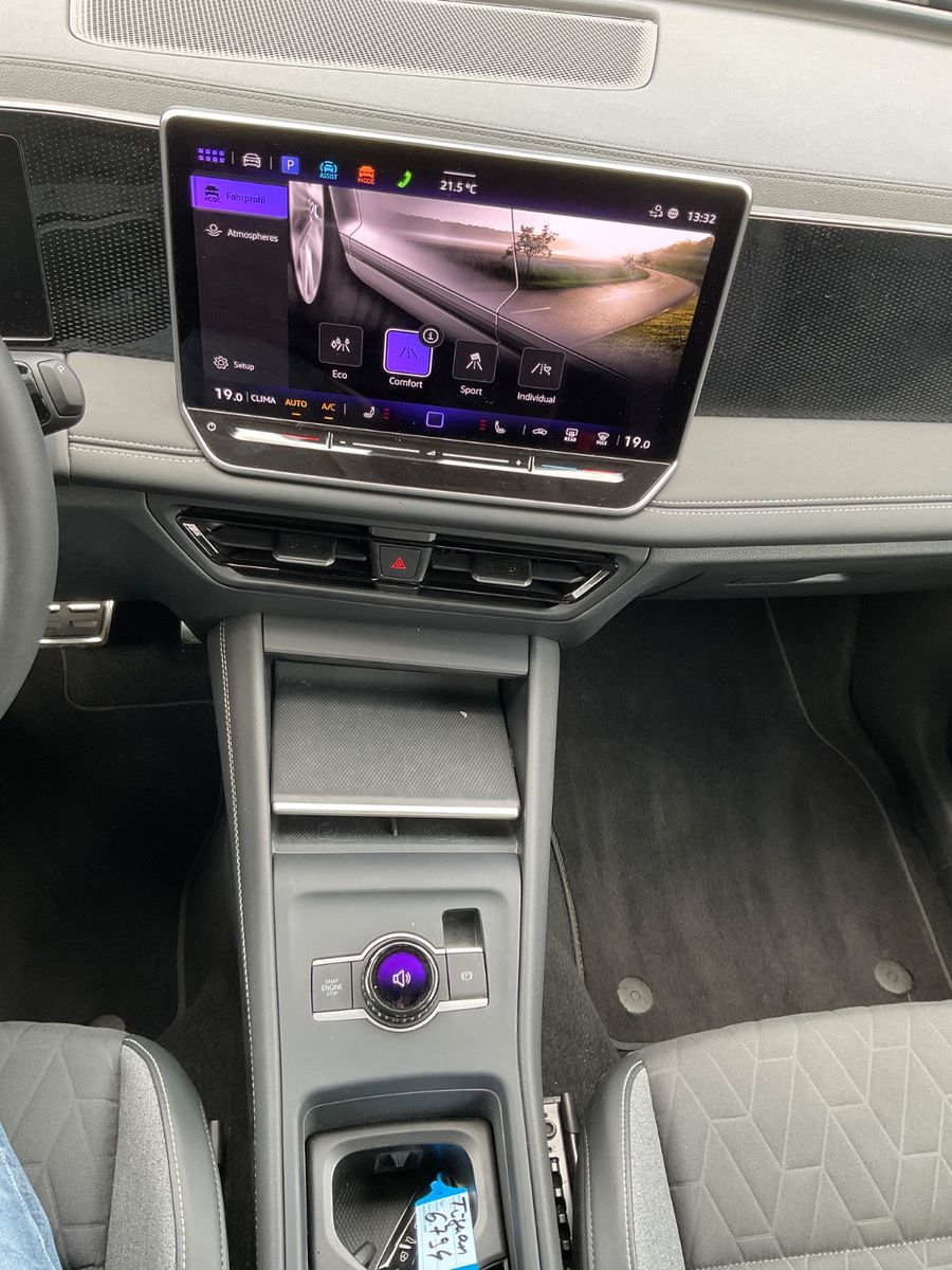 Fahrzeugabbildung Volkswagen Tiguan 2.0 TDI DSG ENERGY,AHK,Navi,IQLight,