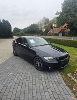 BMW E90 330i - BMW 330: 330i E90