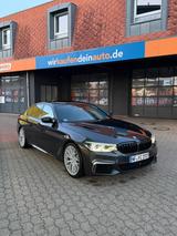 BMW M550d xDrive G30  400 PS  127.000 km  - graue BMW 550