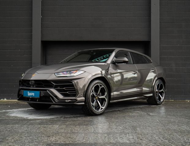 Lamborghini Urus*B&O*CARBON*HUD*AKRAPOVIC*CERAMIC*NIGHT