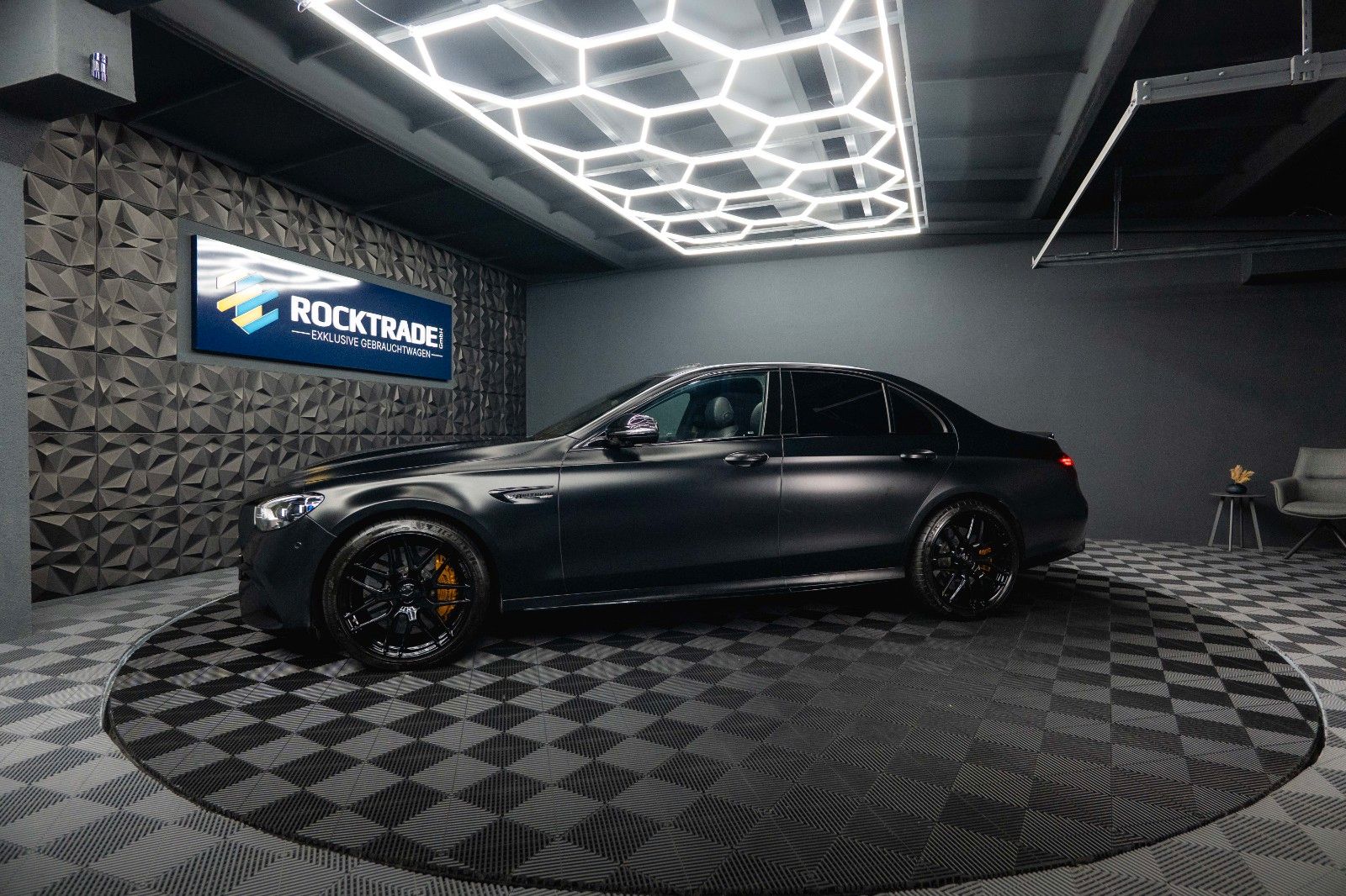 Fahrzeugabbildung Mercedes-Benz E 63 S AMG 4Matic+ Performance Night-Paket *ACC*