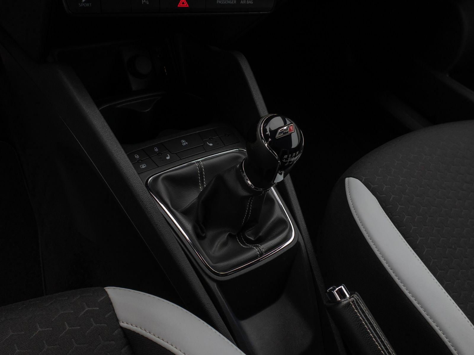 Fahrzeugabbildung SEAT Ibiza SC Cupra Bi-Xenon PDC 8Fach Tempomat Sport