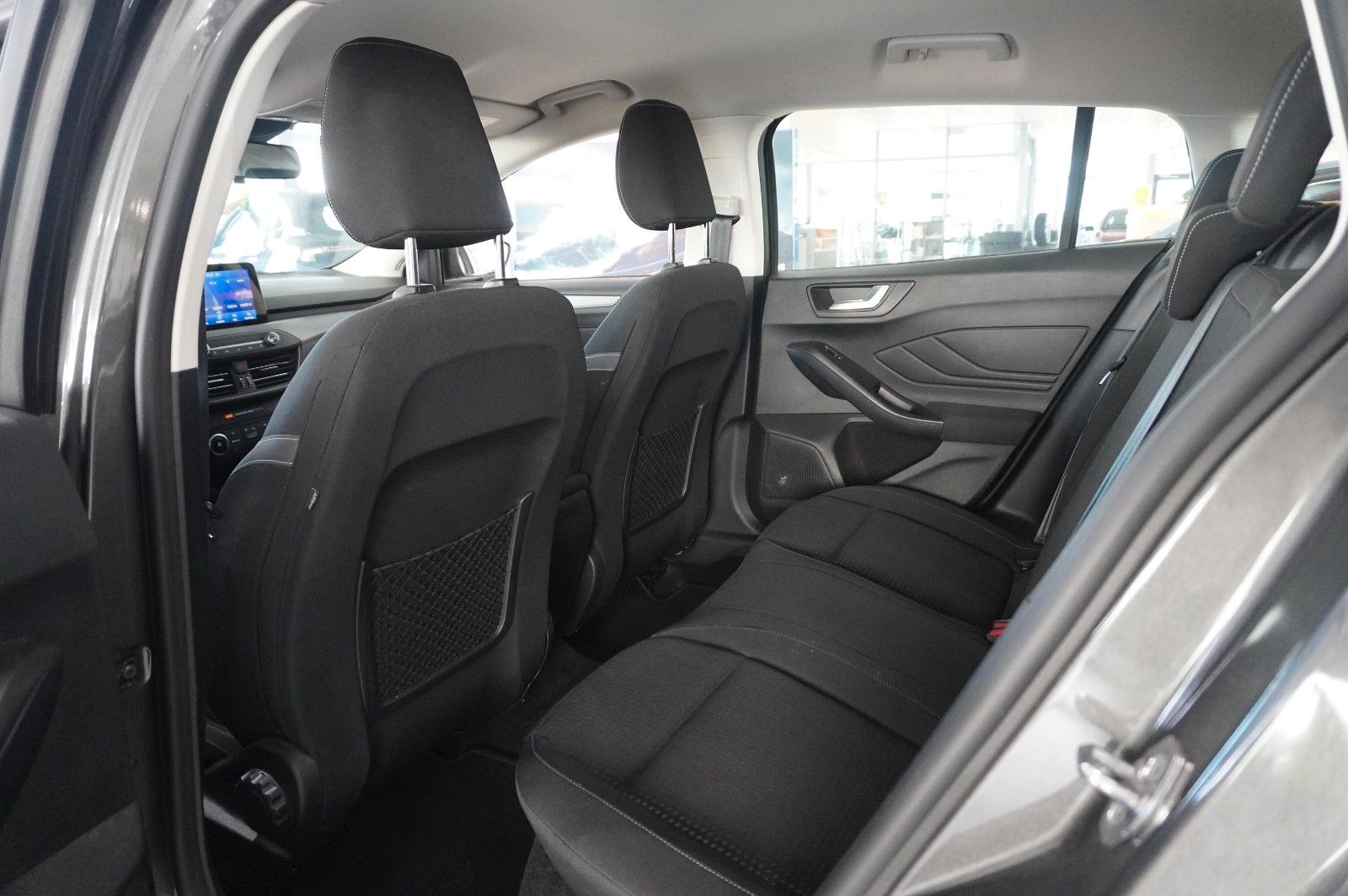 Fahrzeugabbildung Ford Focus Turnier 1.5D COOL & CONN. NAVI/LED/KAMERA