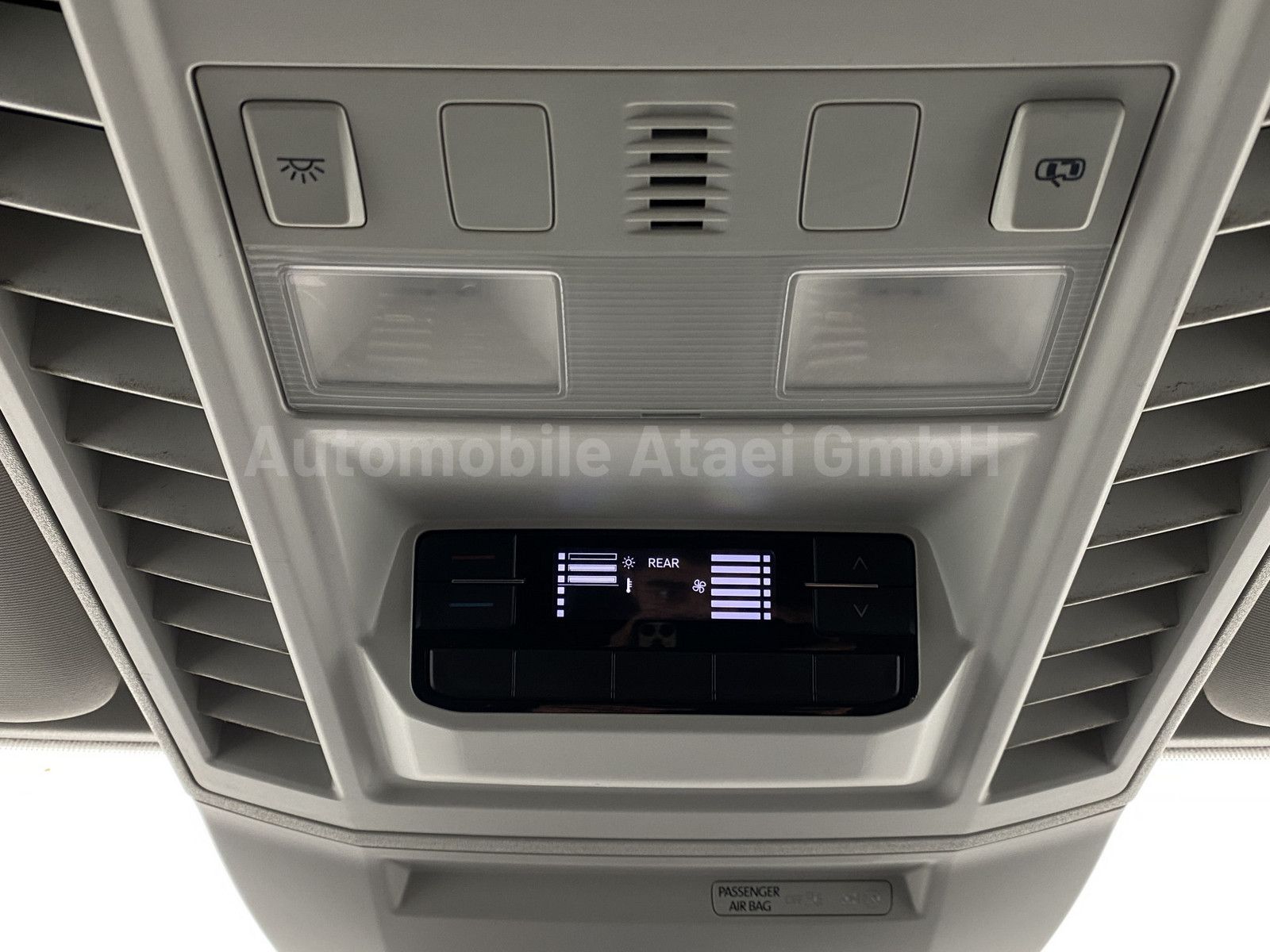 Fahrzeugabbildung MAN TGE 3.140 Kombi *ROLLSTUHL-LIFT* 6-SITZE 9331