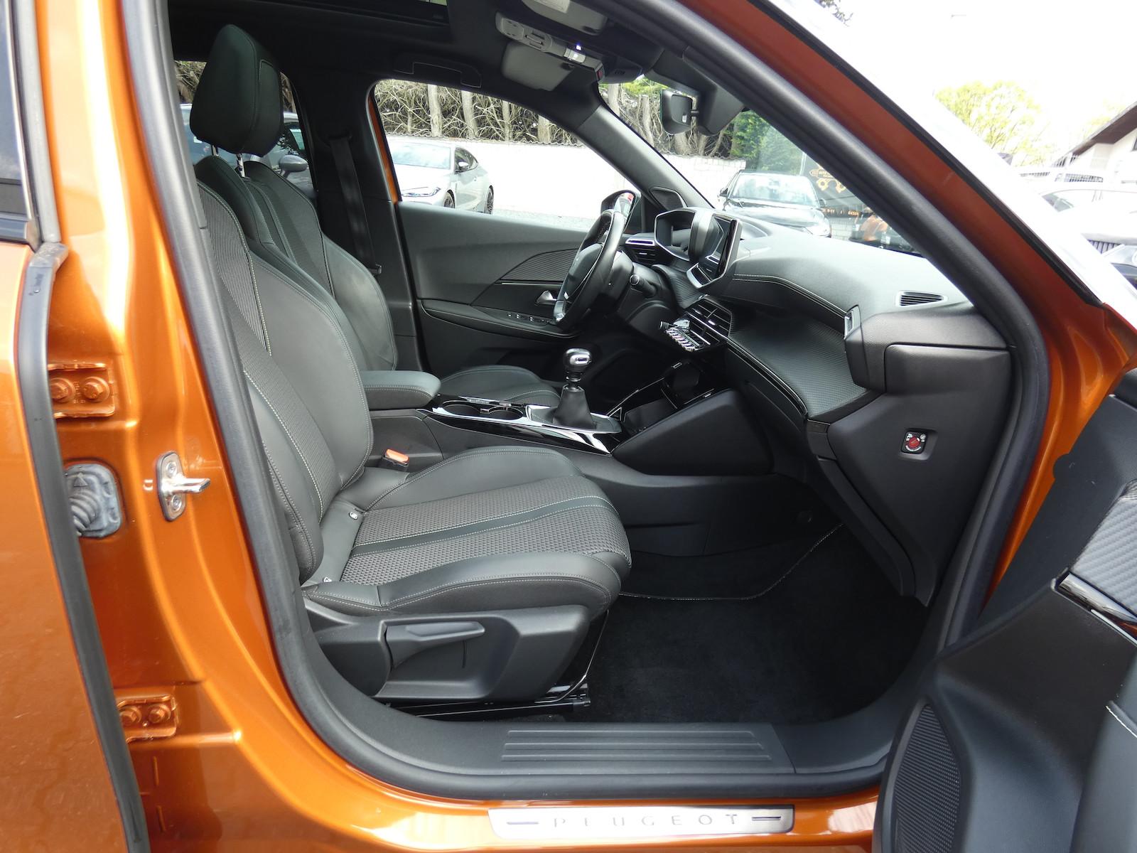 Peugeot 2008 GT-Line *ALU*KLIMA*PDC*SCHIEBEDACH*