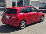 Mercedes-Benz B 200 El. Panodach Navi Leder SHZ Parklenkass. N - gebrauchte Mercedes-Benz B 200 aus dem Jahr 2012