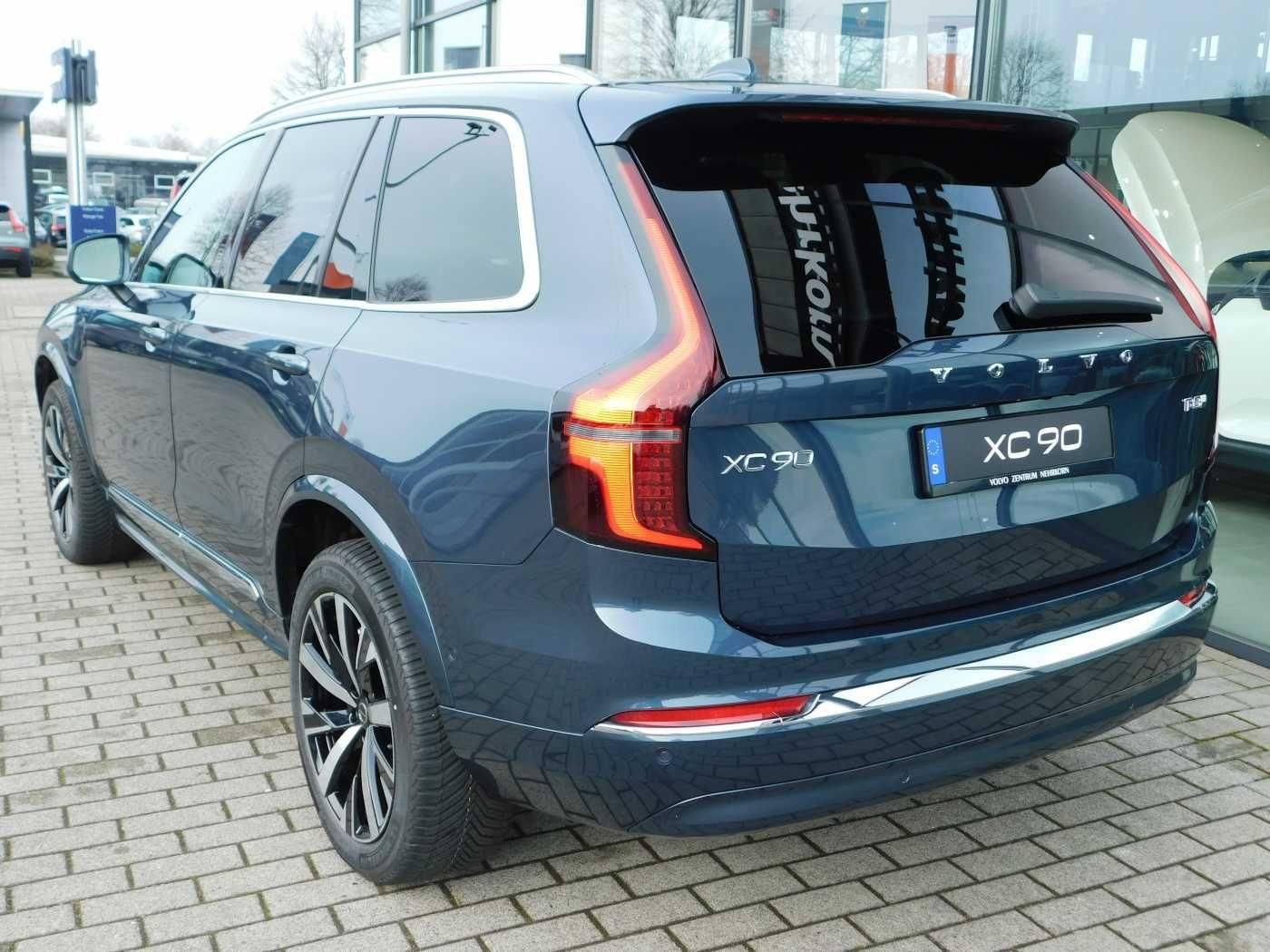 Fahrzeugabbildung Volvo XC90 T8 AWD Plug-in Hybrid Plus Bright