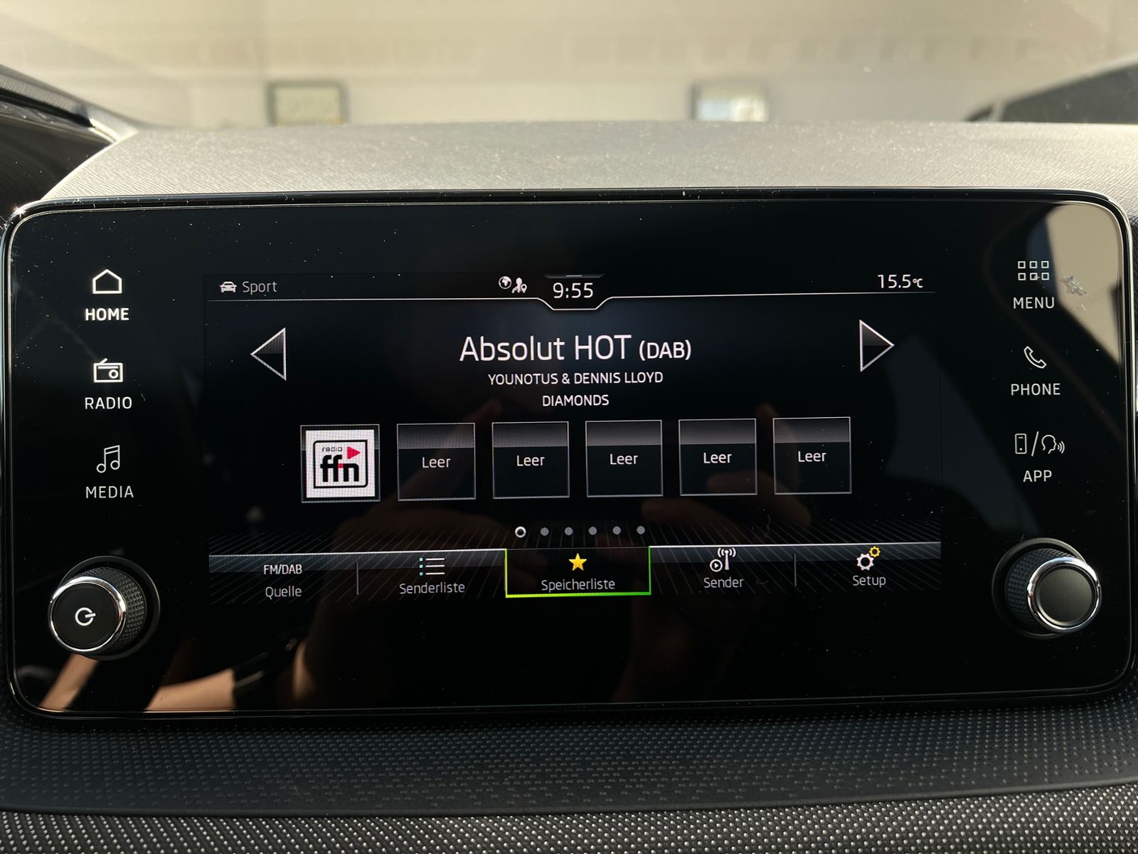 Fahrzeugabbildung SKODA Fabia Selection Tour 1.0 TSI *Vorb. AHK, LED, Ka