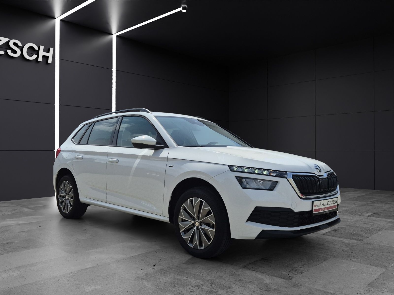 Fahrzeugabbildung SKODA Kamiq TSI Clever LED Navi AID GRA PDC SH LM