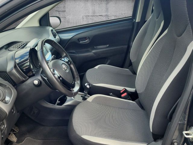 Aygo 1.0 Team D (EURO 6d) x-play Team D