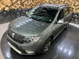 Dacia Logan II Stepway Celebration /Navi/Klima/1.Hand/ - gebrauchte Dacia Logan aus dem Jahr 2017