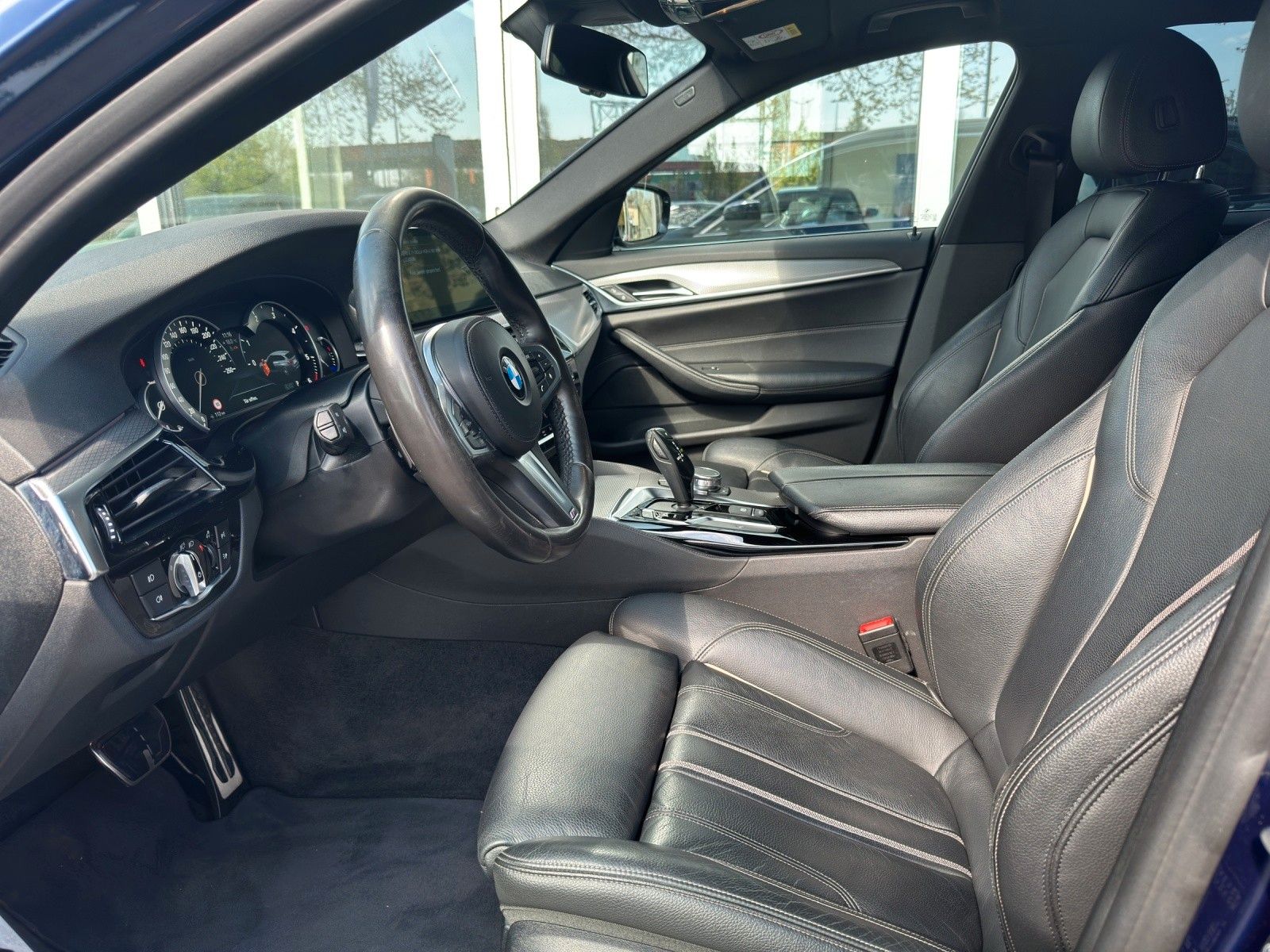 Fahrzeugabbildung BMW 540 Touring dxDrive M Sport