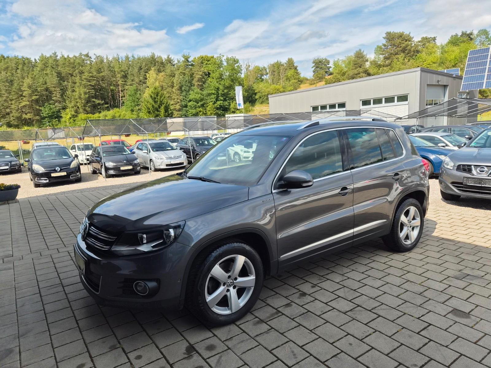 Volkswagen Tiguan Lounge Sport & Style BMT