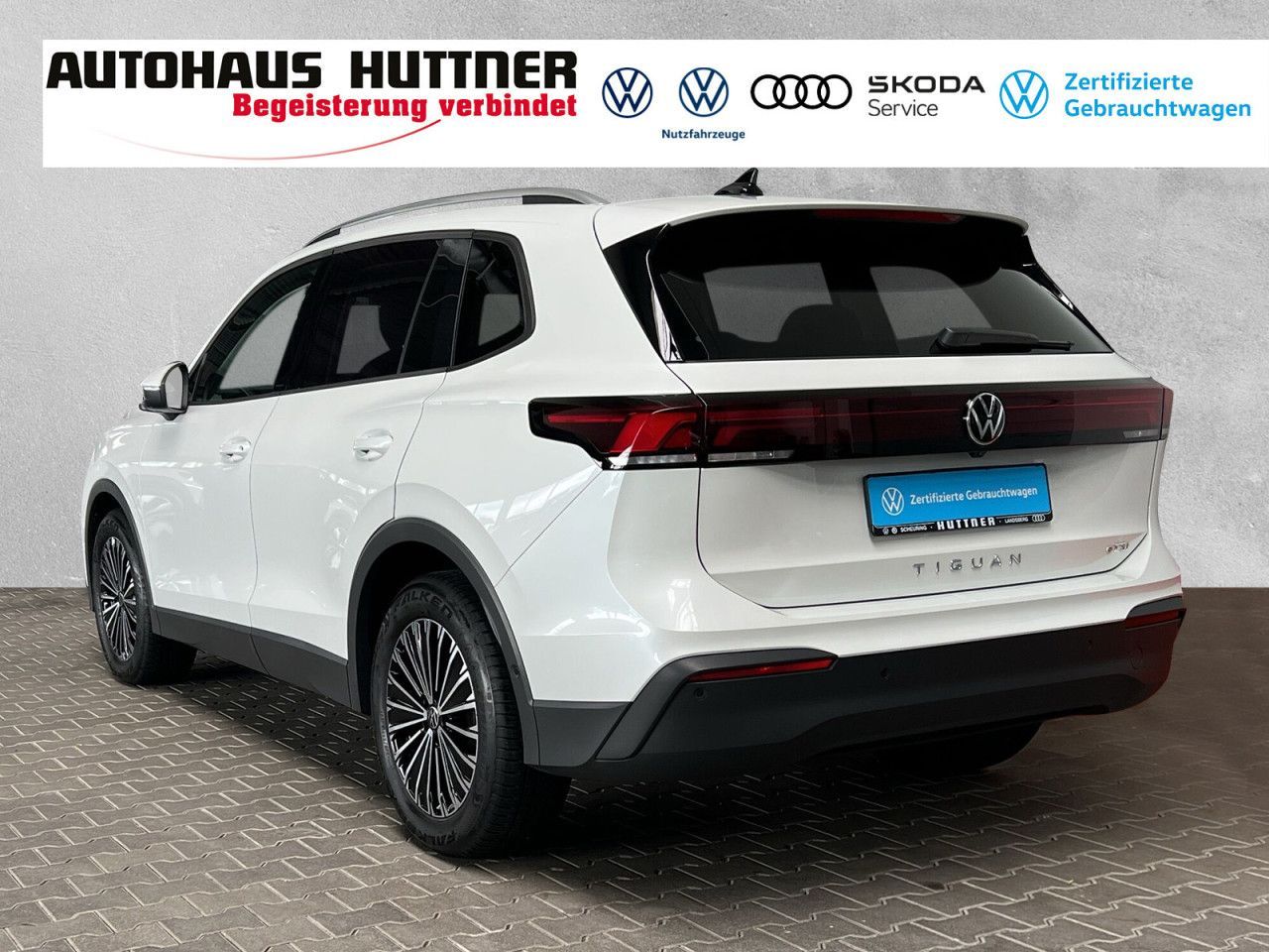 Volkswagen Tiguan LIFE 1.5 eTSI DSG AKH NAVI LED STANDHZG foto 3