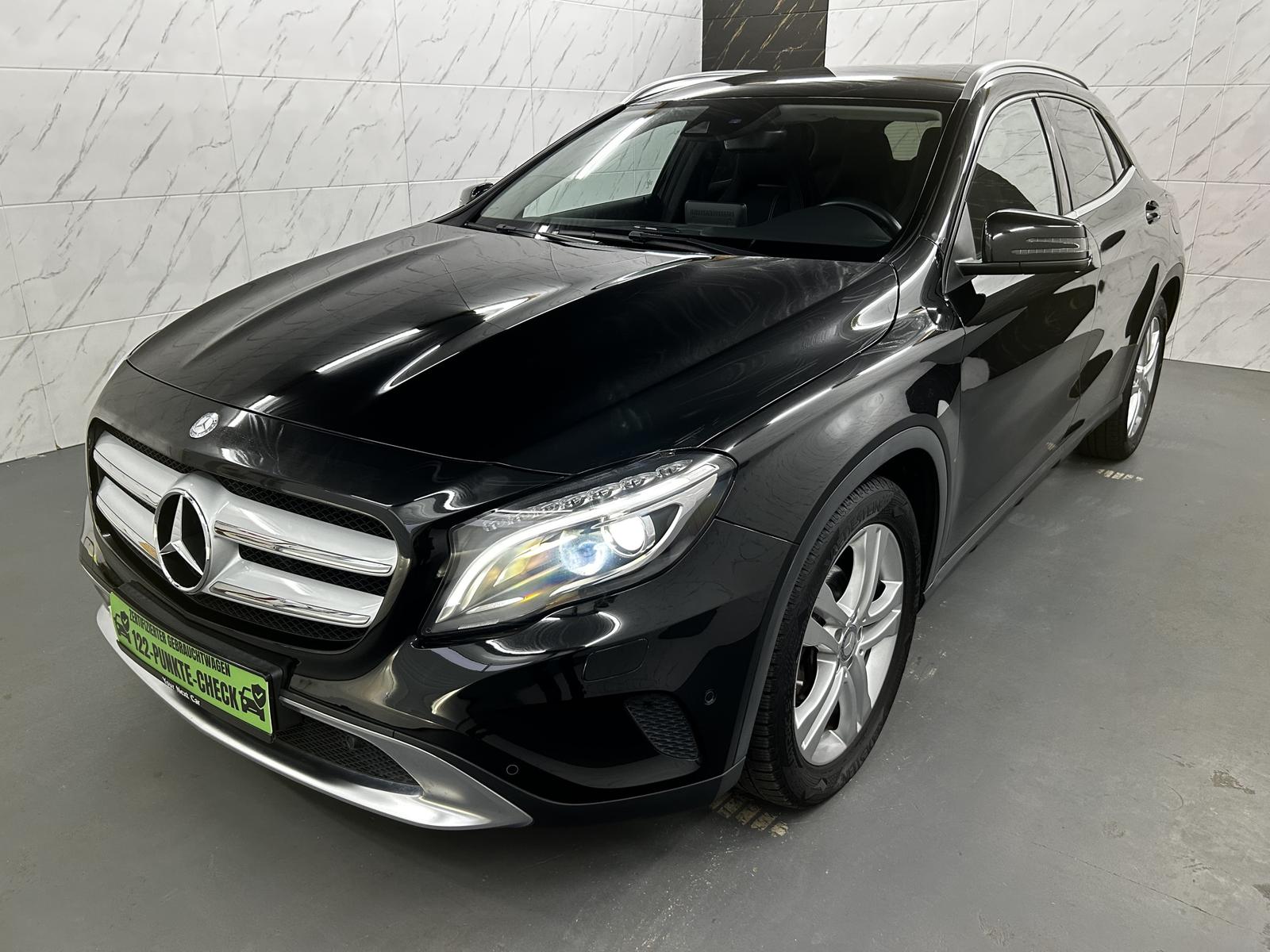 Mercedes-Benz GLA 180 AHK+Bi-Xenon+Ambiente+Navi+Spur-Assist