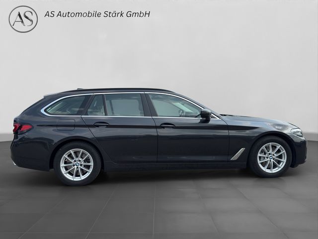 Fahrzeugabbildung BMW 530d Touring LED+Kamera+Leder+CarPlay+DAB