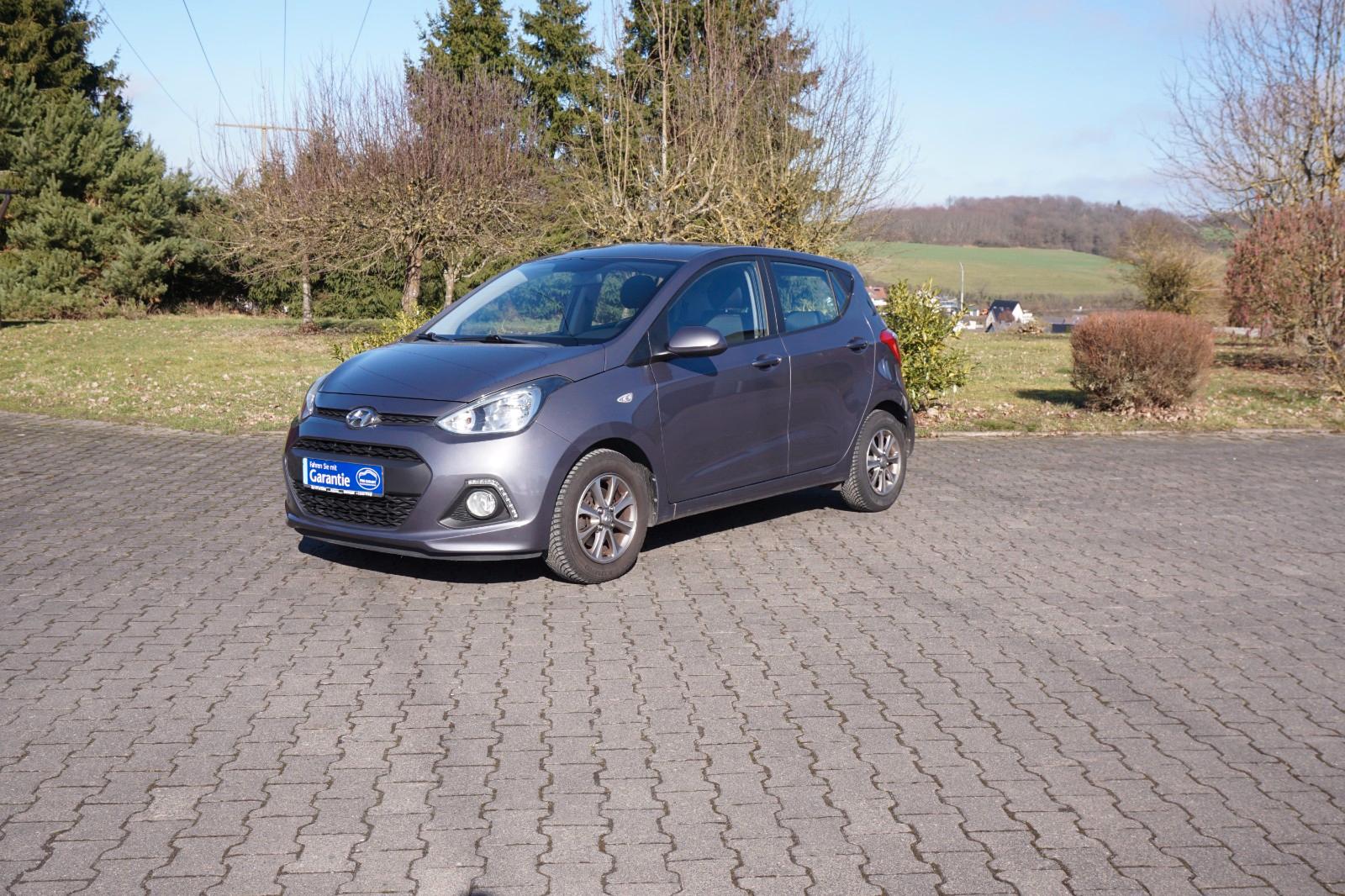 Hyundai i10 YES! Freisprech Lenkradheizung