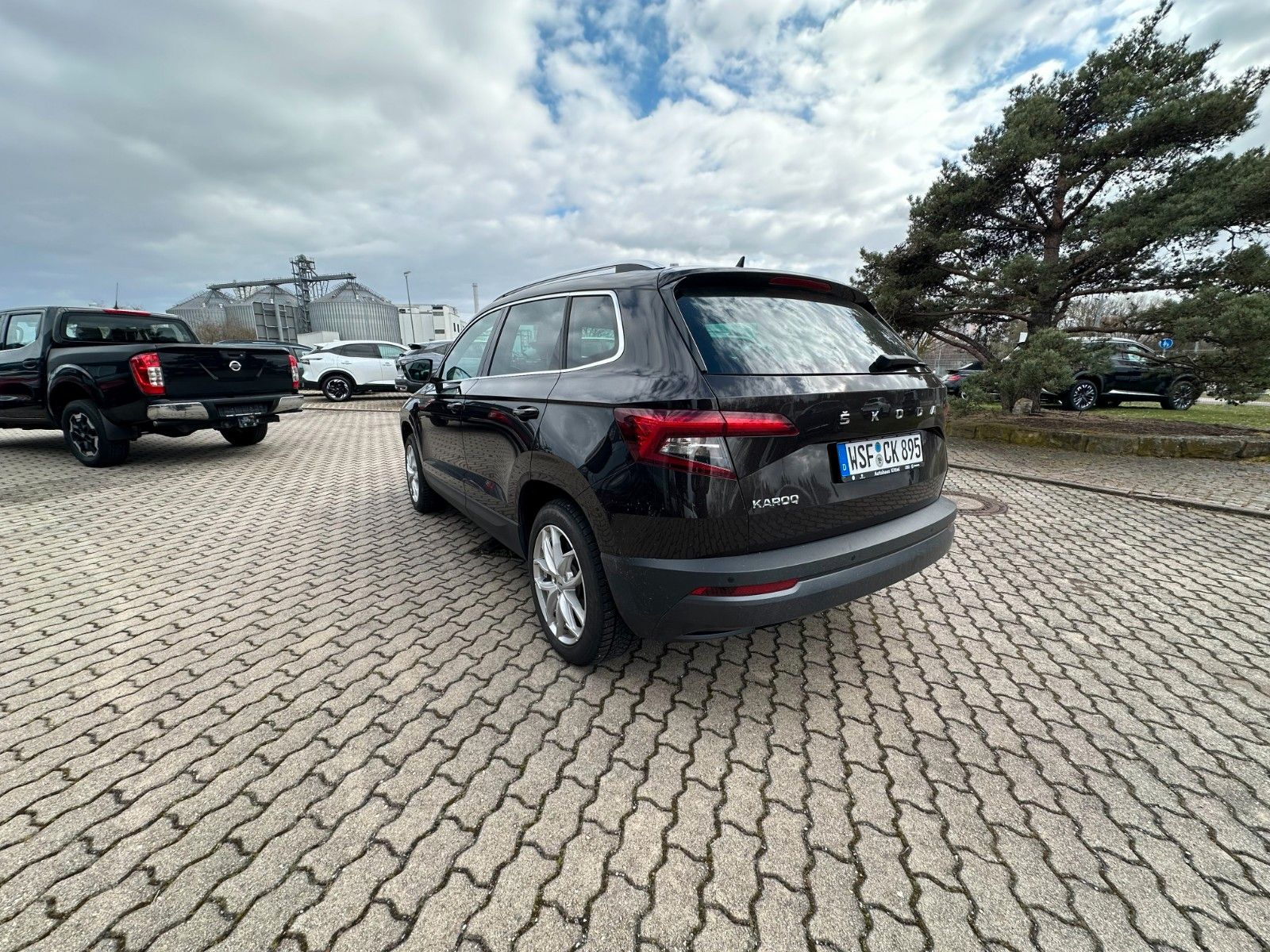 Fahrzeugabbildung SKODA Karoq Clever
