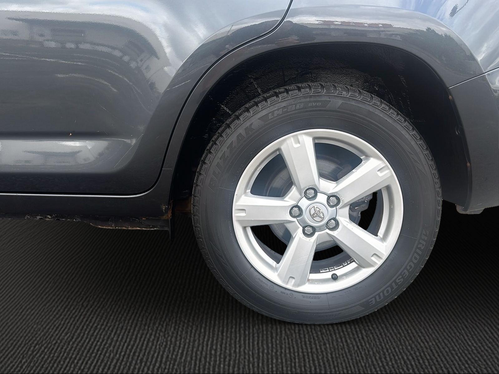 Toyota RAV 4 2.0 VVT-i 152ch - BVA - 4x4 - Climatisation automatique