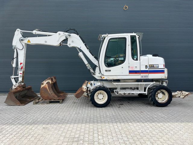 Liebherr A311 Litronic *Bj 2010/11300H/VA/Hammerleitung*