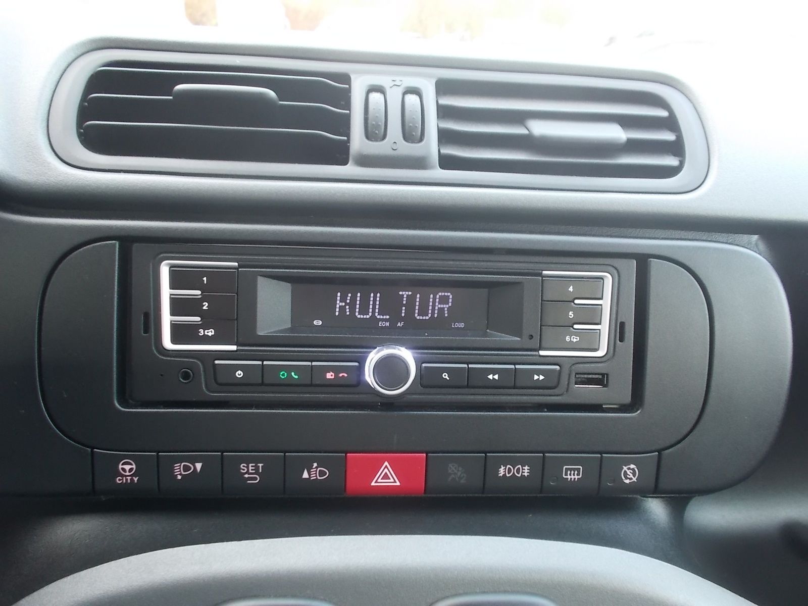 Fahrzeugabbildung Fiat Panda City Plus 1.0 Hybrid