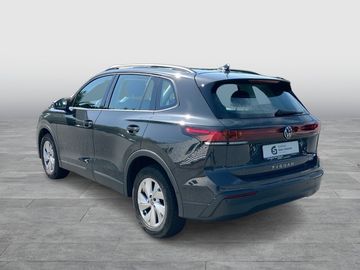 Volkswagen Tiguan - 3