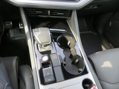 VW Touareg 3.0 TDI R-Line 4M Matrix Leder Ahk Black VW Touareg 3.0 TDI R-Line 4M Matrix Leder Ahk Black