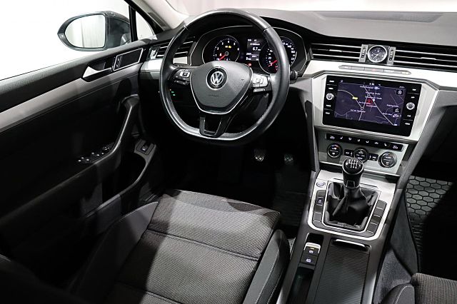 Passat Variant Comfortline 1.4 Navi ACC AHK SHZ