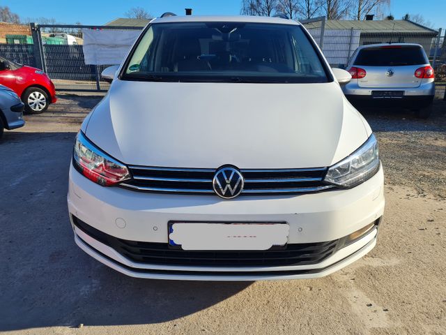 Volkswagen Touran 2.0 DSG Comfortline, 7Sitze,Navig.LED