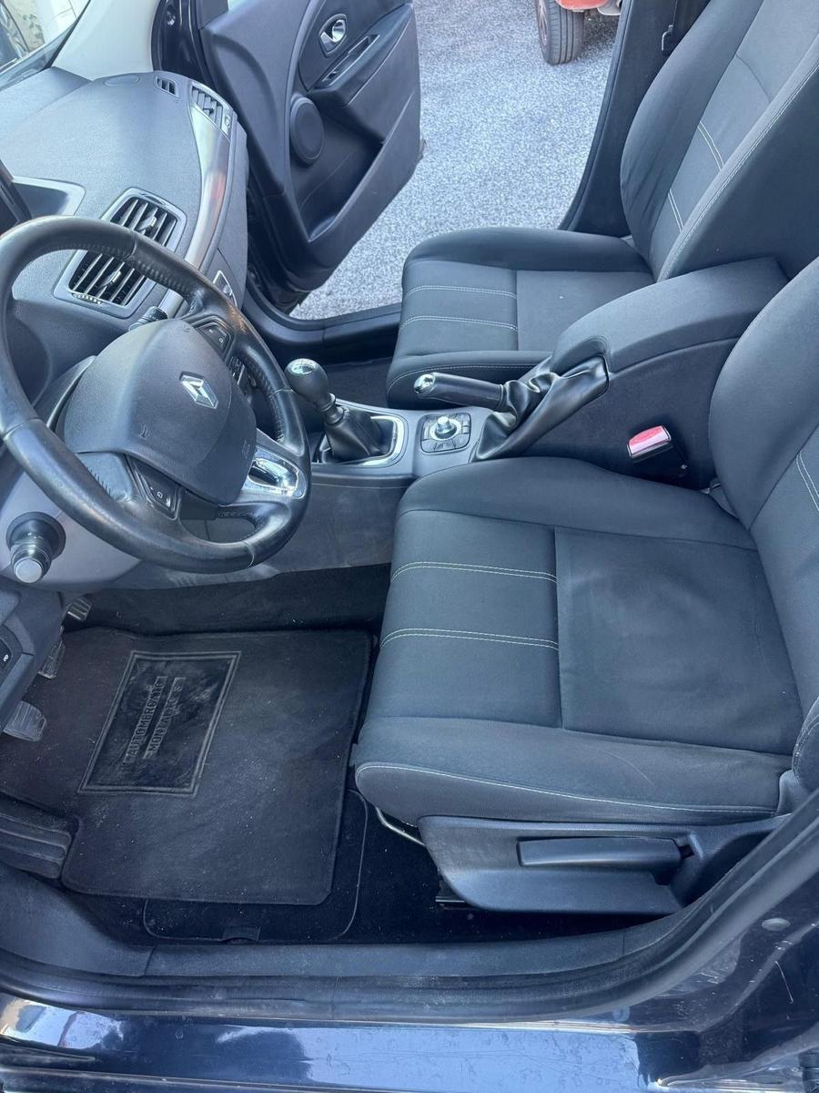Renault Megane 2014 — photo 8