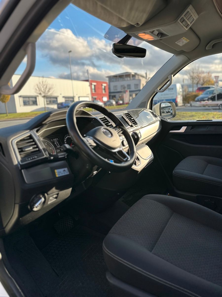 Fahrzeugabbildung Volkswagen T6 California Beach  - Automatik + Schlafdach -