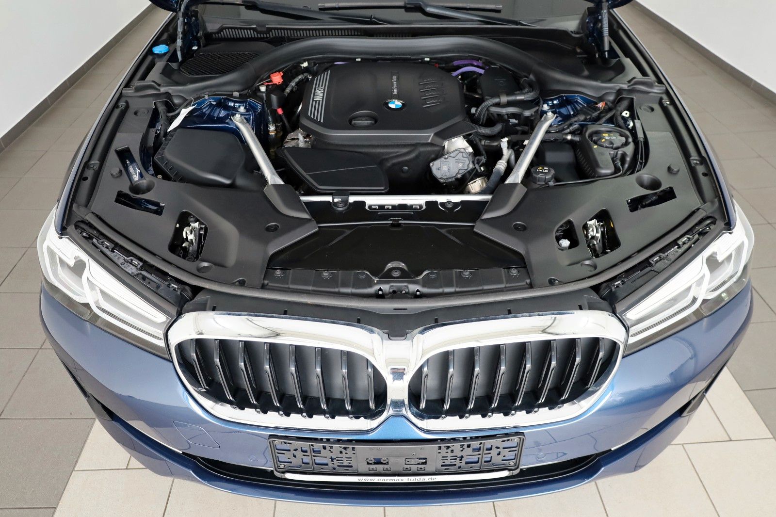 Fahrzeugabbildung BMW 520dA Touring Leder,Navi,LED,SH,PDC,el. AHK,Park