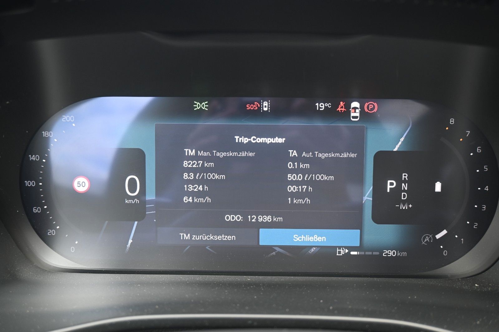 Fahrzeugabbildung Volvo XC40 B4 DKG Dark*PANO*STDHZG*360°*ACC*AHK*VOLL *