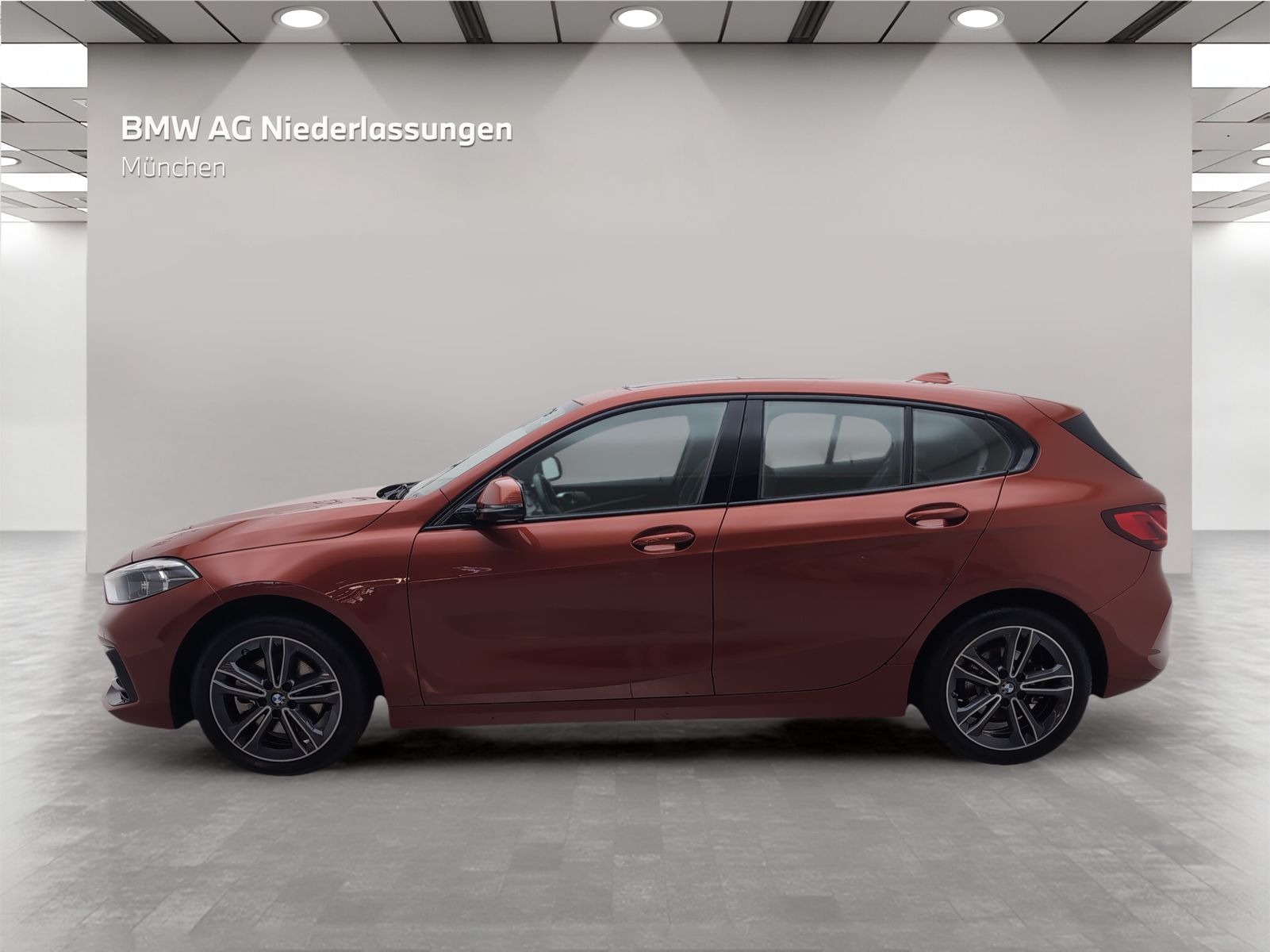 BMW 118i Sport Line AHK LiveCockpitProf Pano.Dach foto 2