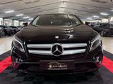 Mercedes-Benz GLA 200*AUTOMATIK*BI-XENON*SHZ*PDC* - Mercedes-Benz GLA-Klasse: Limousine