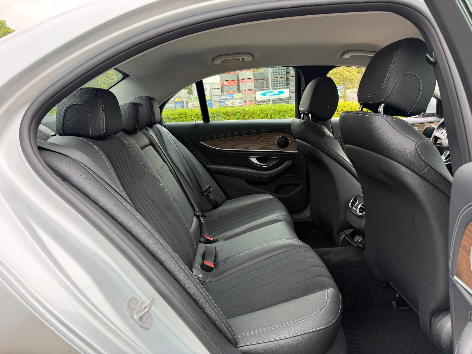 Mercedes-Benz E 400 E Limousine 4Matic *Navi*KeyL *Kamera *LED