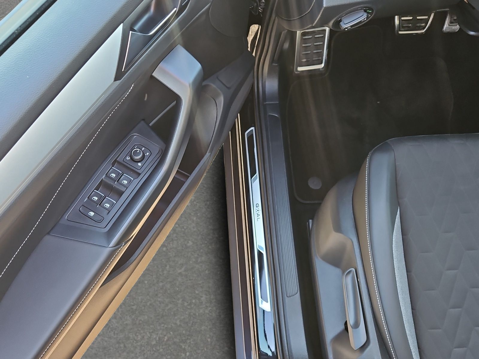 Volkswagen T-Roc - Bild 16