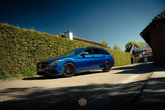 MERCEDES-BENZ C 63 AMG Estate S 700