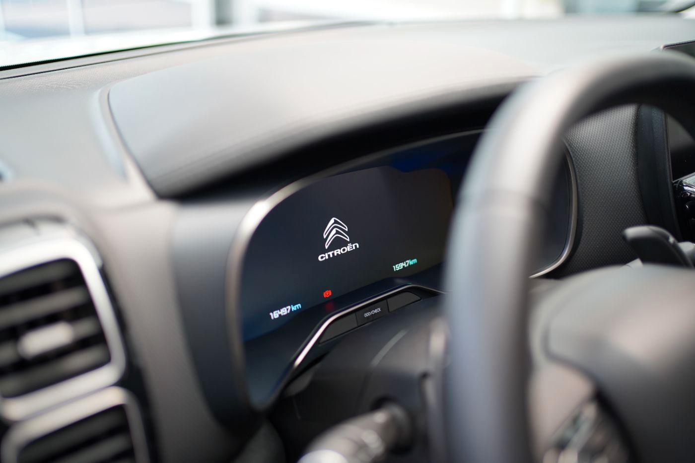 Fahrzeugabbildung Citroën C5 Aircross Hybrid 180 EAT8 Max Automatik Navi