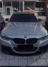 BMW F30/330d Automatik/Vollauslastung - BMW 330 aus 2013 mit Diesel-Antrieb: Limousine