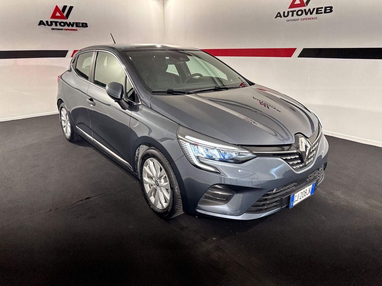 Renault Clio Full Hybrid E-Tech 140 CV 5 porte I imagem 3