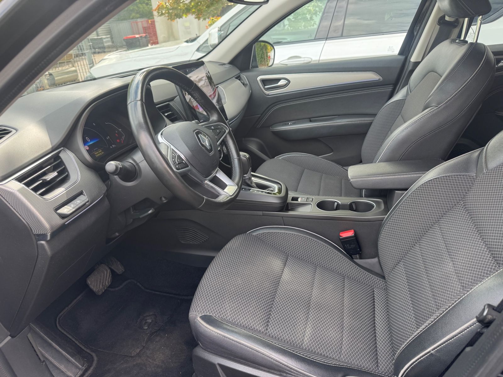 Fahrzeugabbildung Renault Arkana Intens E-Tech LED+NAVI+ACC+Kamera