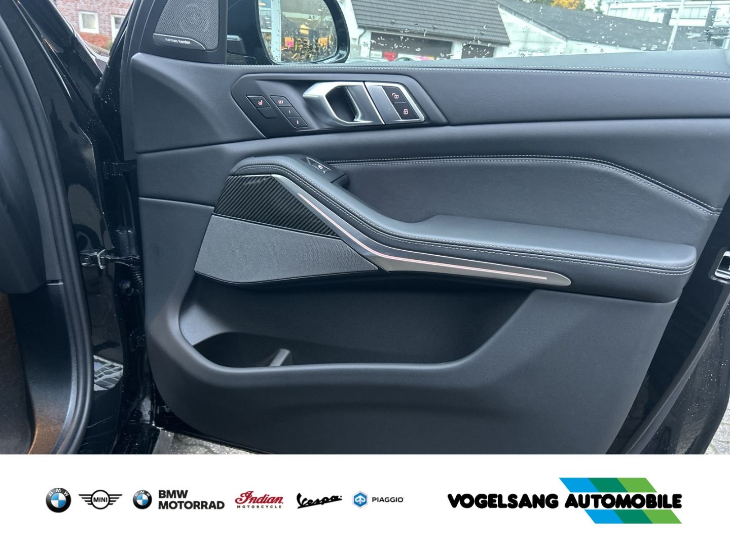 Fahrzeugabbildung BMW X5 xDrive 40d M Sport Pro 22'' Park-Assistent AH